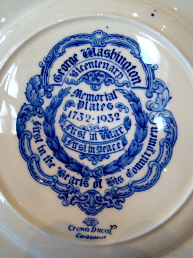 "Surrender of Cornwallis" marking the end of the Revolutionary War. Souvenir plate made by Crown Ducal in 1932. — image 2
